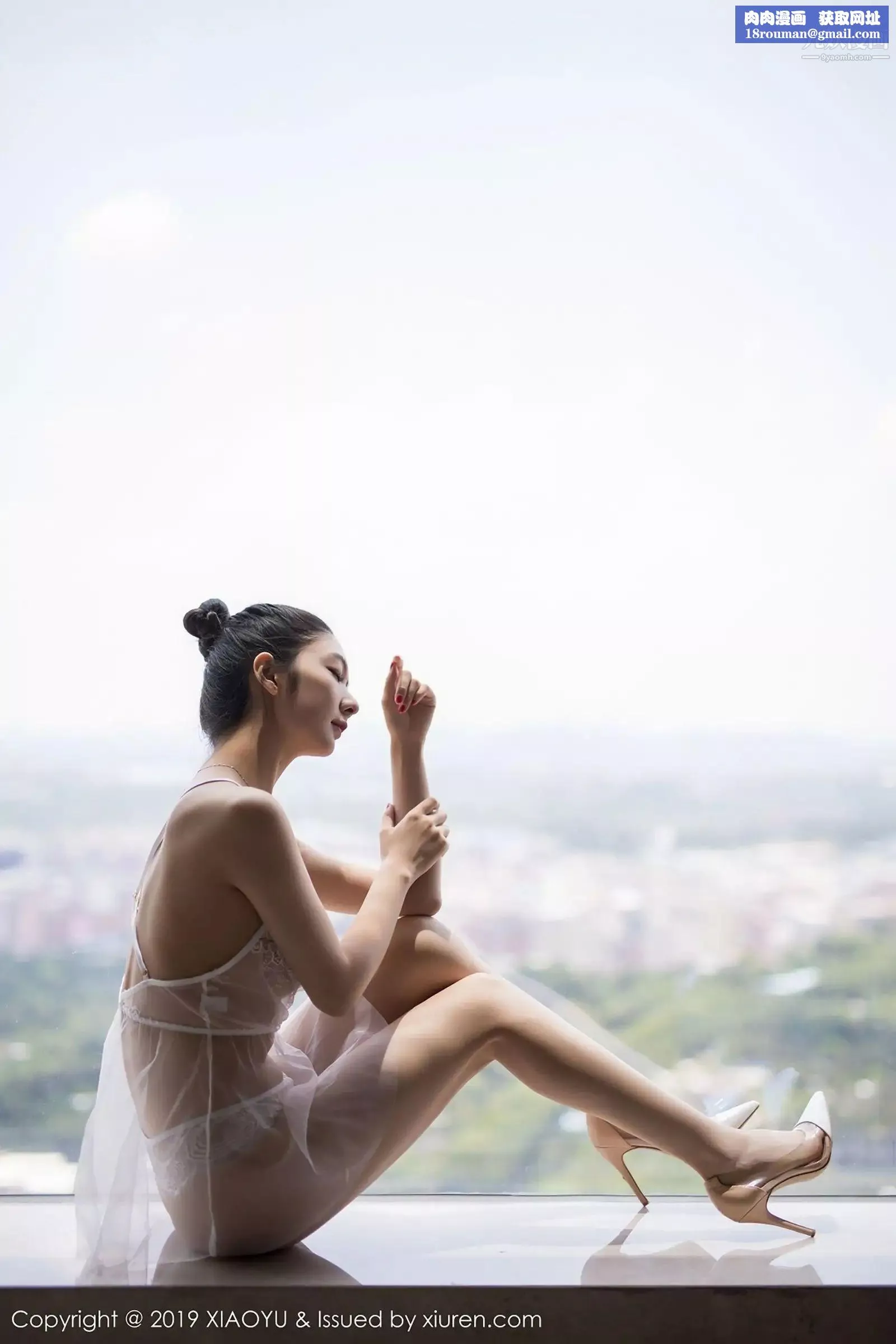 性感寫真[真人集]現代薄紗性感與古典韻味旗袍相互碰撞的韻味，一展嫵媚柔情