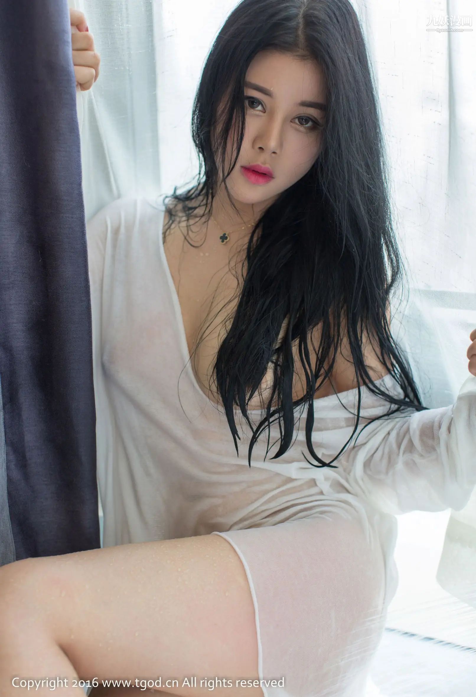 性感写真[真人集]清新小主叶佳颐，半透明湿身照；漂亮乳晕一晃，曼妙身段难忘却